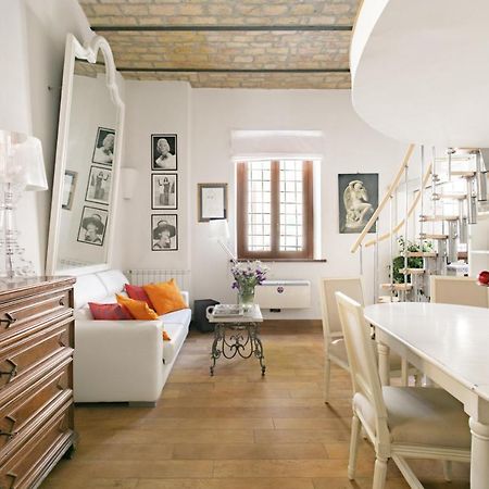 Leopardo 28 - Loft In Trastevere Рим Екстер'єр фото