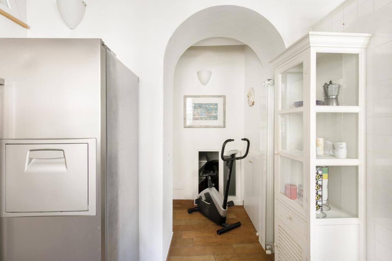 Leopardo 28 - Loft In Trastevere Рим Екстер'єр фото
